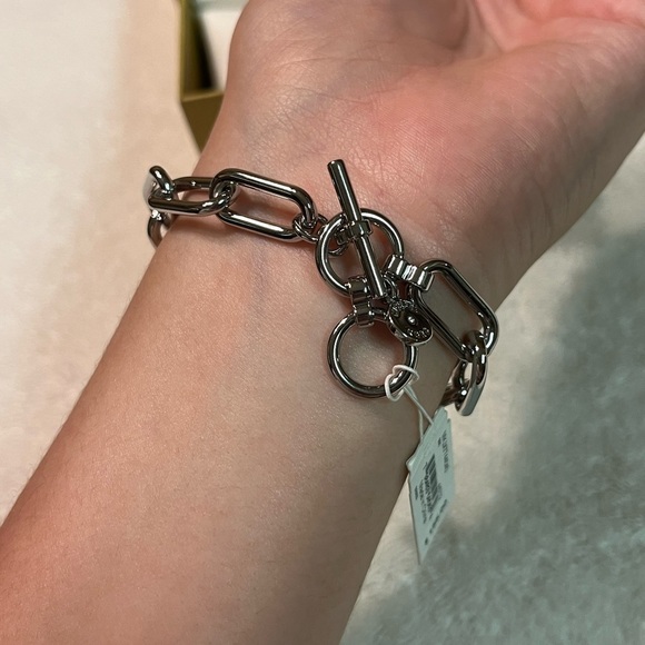 NEW Michael Kors link bracelet. Silver tone. Adjustable two sizes. - Picture 7 of 13